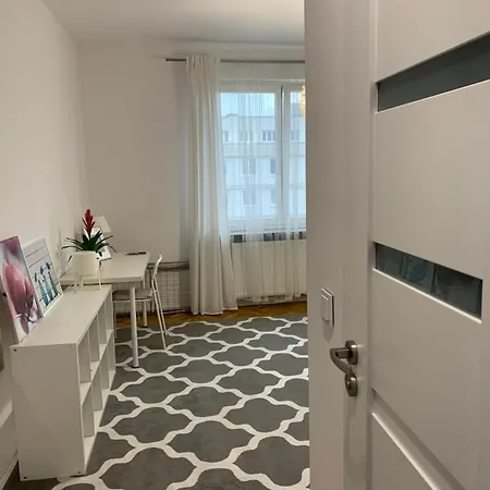 Pl Hallera Mieszkanie 1 Pokojowe Metro Wilenska Apartman Varsó